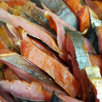 Горбуша ломтики холодного копчения 2 кг. коробка